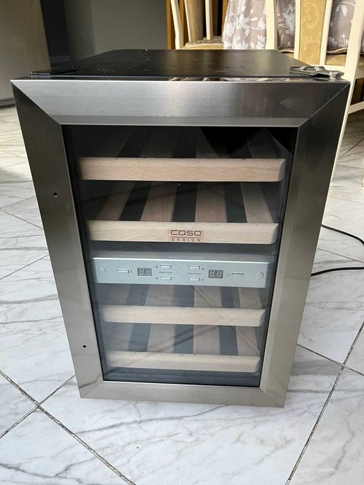 Винный шкаф, холодильник CASO WineSafe 12 Black черный
