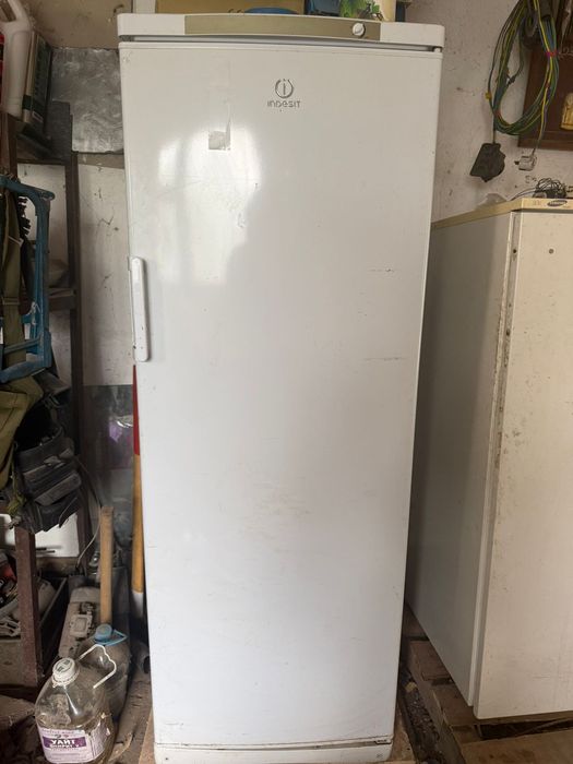 Морозильная камера Indesit б/у продам