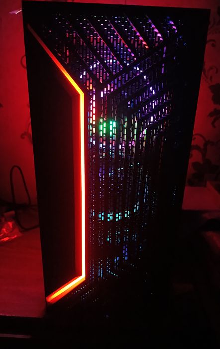 Компьютер в комплекте Intel i7 16RAM SSD HDD.