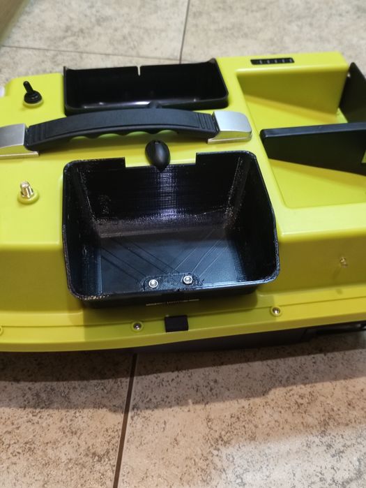 Подобрения  лодки за захранка D18 D19 и други модели.