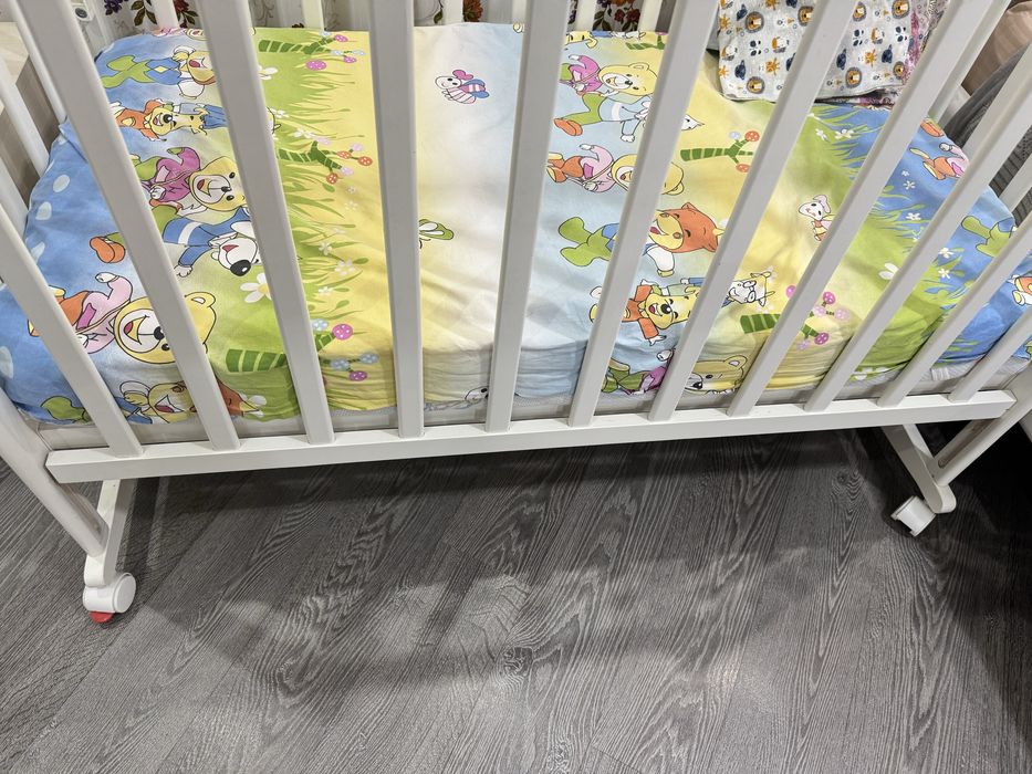 Детская кроватка