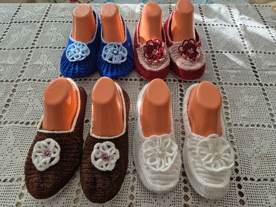 Ръчно плетени дамски терлици с подметка