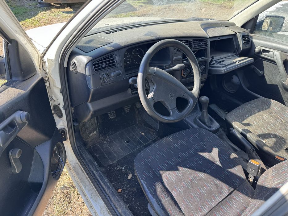 VW Golf 3 1.4 i 75hp 1995г На Части
