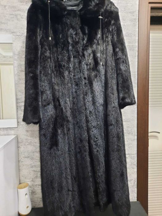 Шуба норковая с капюшоном