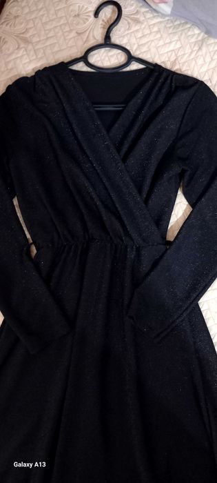 Елегантна рокля .