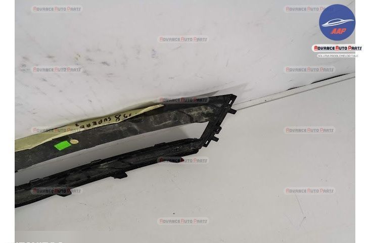 Grila Proiector Stanga originala Skoda Superb 3 2015 2016 2017 2018 20