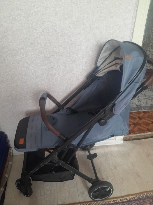 Продам коляску б/у