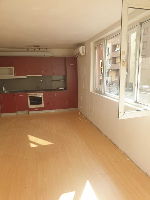 Продава се Тристаен апартамент в София, Белите брези - 81 кв.м за 3500 €/кв.м - Снимка #1