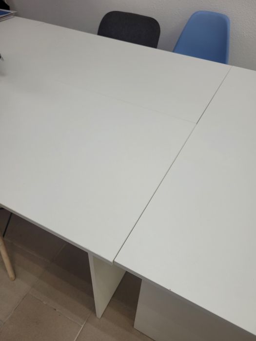 Столы письменные новые