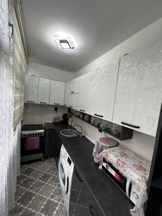 Продава се Двустаен апартамент в Карлово - 65 кв.м за 1413 €/кв.м - Снимка #6