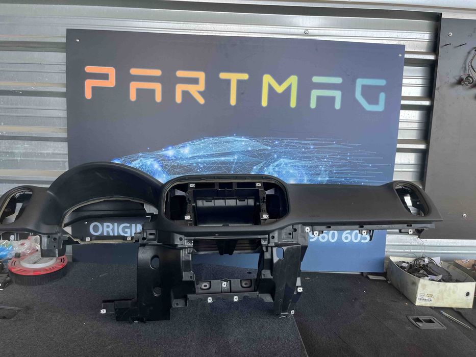 Арматурно табло Фолксваген Volkswagen Tiguan 1 Оригинално с бег