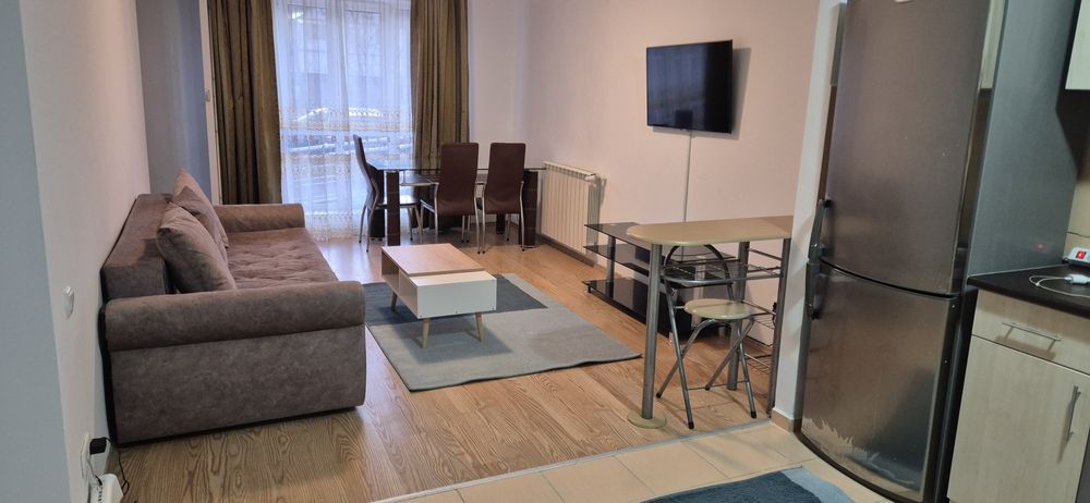 Inchiriez apartament 2 camere Green Park Tatarasi