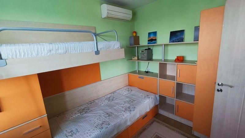 Двустаен апартамент, под наем, Център