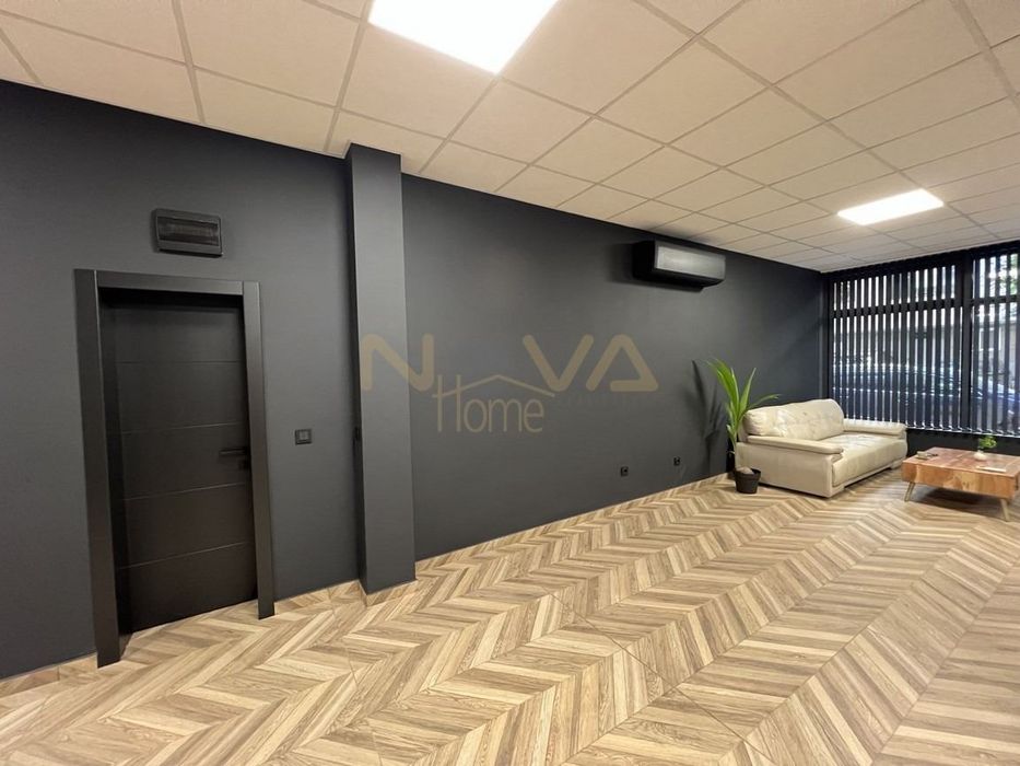 Продава се Офис в Варна, Конфуто - 151 кв.м за 1338 €/кв.м - Снимка #1