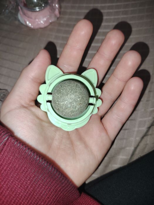 Шарик с кошачей мятой