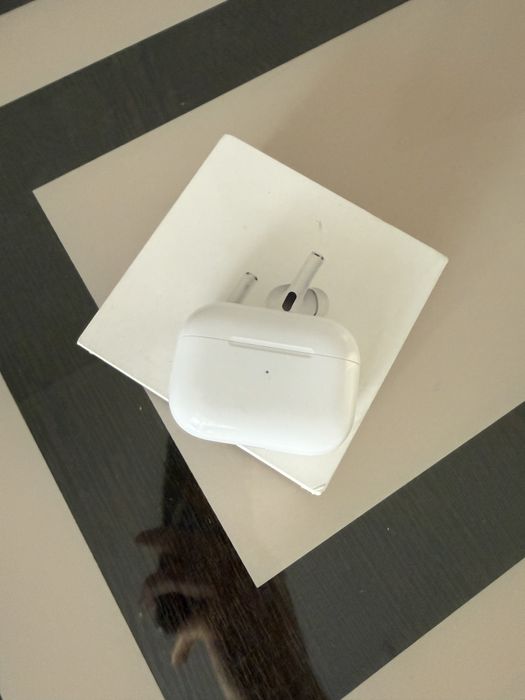 продам airpods pro 2
