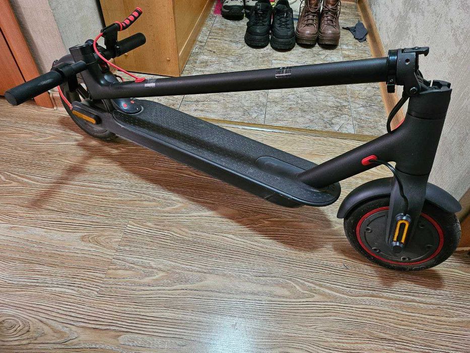 Электросамокат Xiaomi m365 Pro