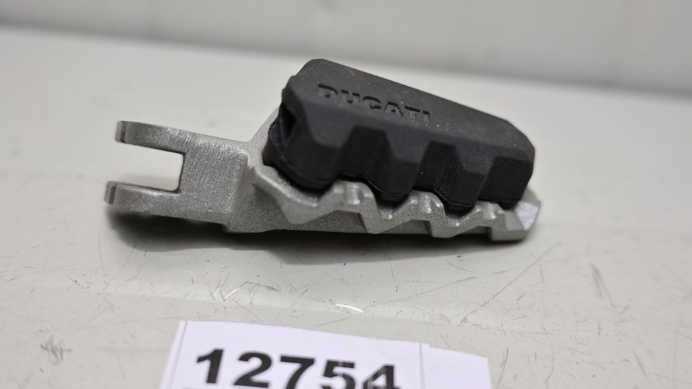 Scarita Peg Fata Dreapta Ducati Multistrada 1200 2015