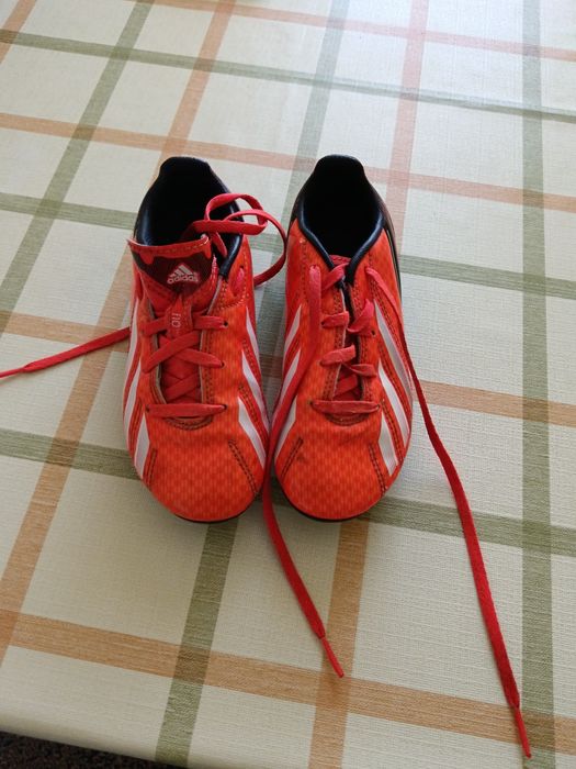 Бутонки Адидас 31