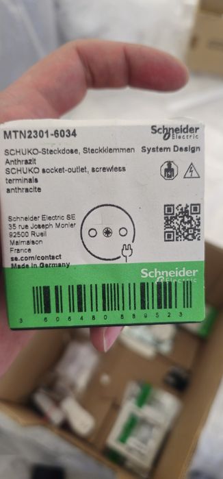 Контакти schneider