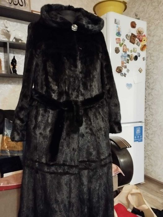 Продам норковую шубу .