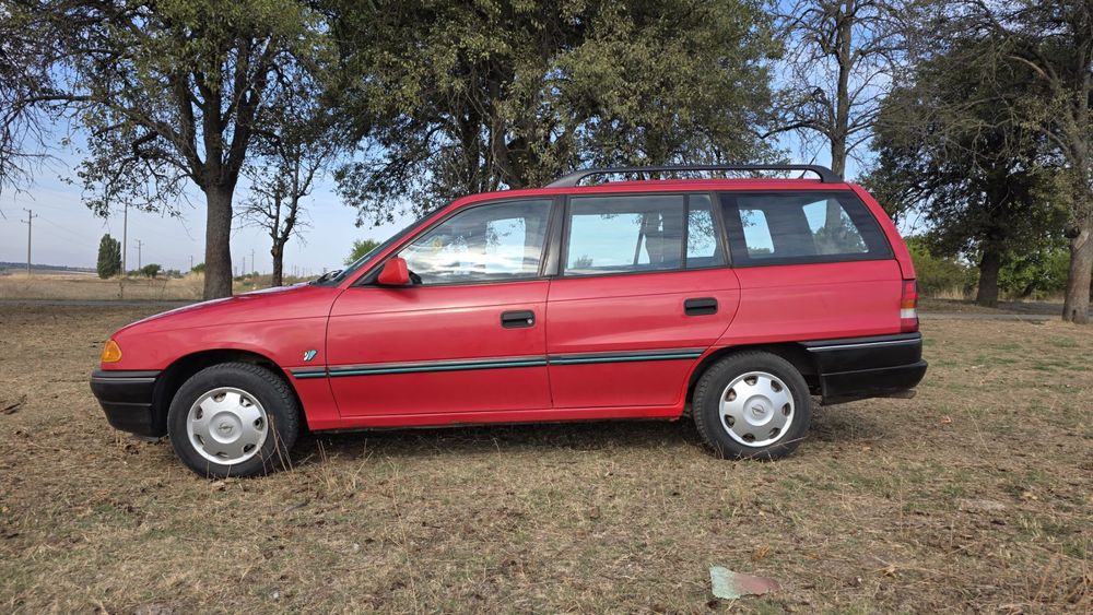 Опел Астра комби