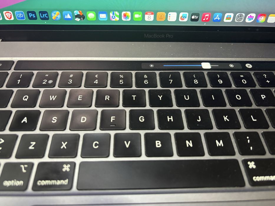 MacBook PRO 16-inch