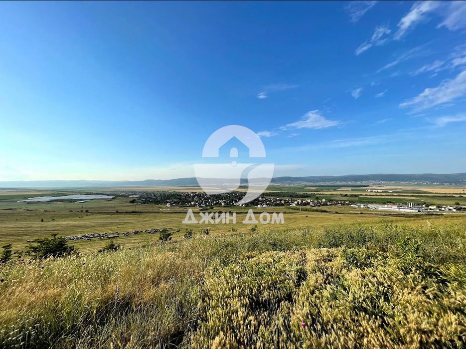 Урегулиран поземлен имот с ГЛЕДКА МОРЕ И ПЛАНИНА, с. Тънково