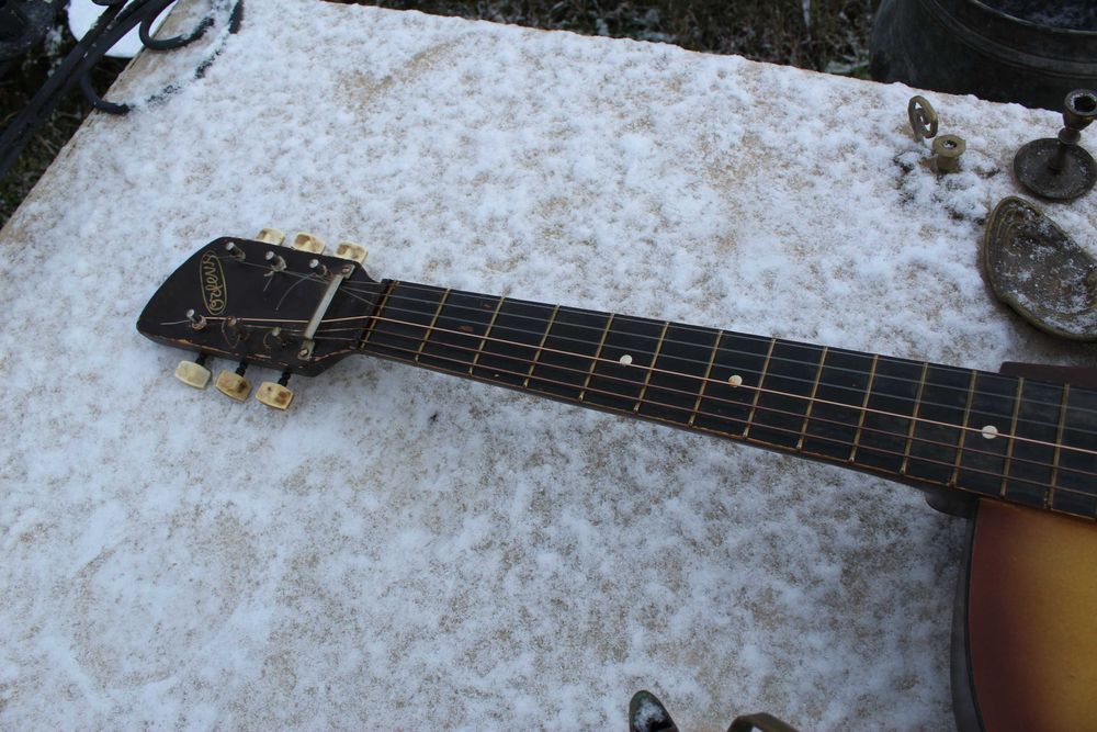 Класическа китара Орфей“