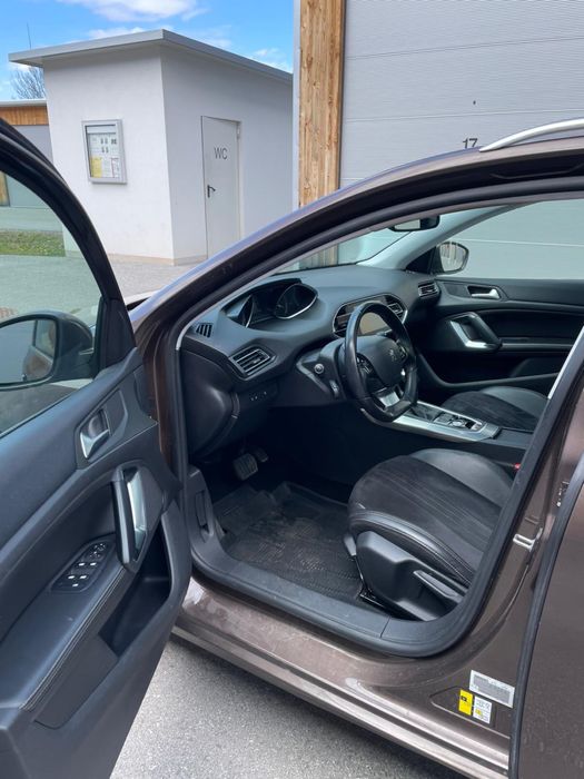Peugeot 308 PureTech Kombi/Family Van 1.2 Benzina 130Cp