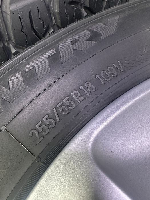 Авто шины 255/55R18 (4шт)