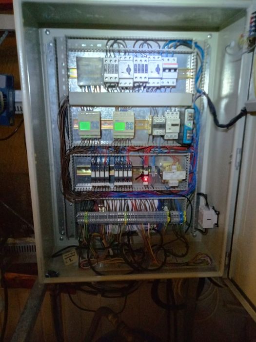 Vând echipament spălătorie auto self service