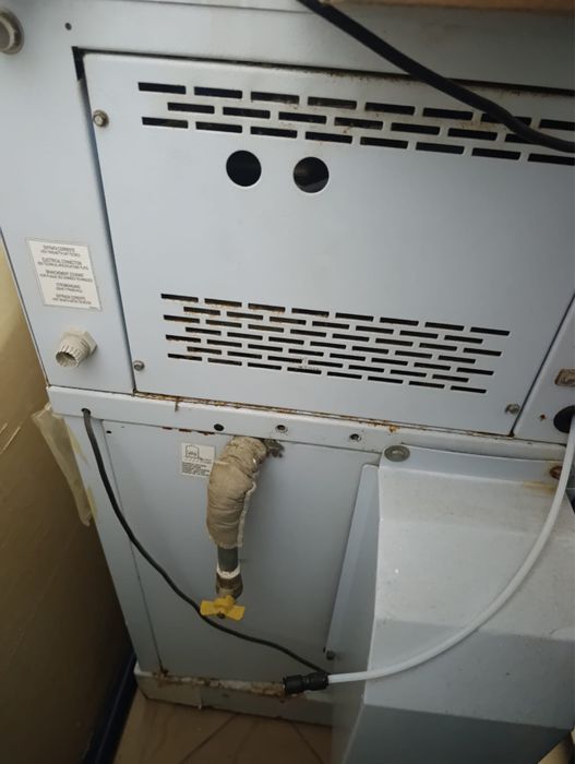 Masă profesională de călcat SIDI Mondial + generator abur industrial – TVA deductibil