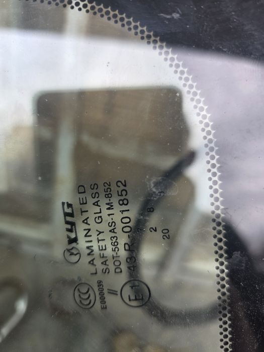 Продавам предно стъкло за Тойота Ленд Крузер 2007г
Втора употреба за п