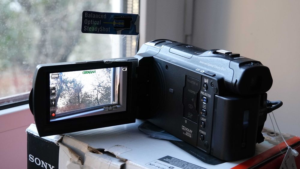 видеокамера Sony HDR-PJ710 (новая)