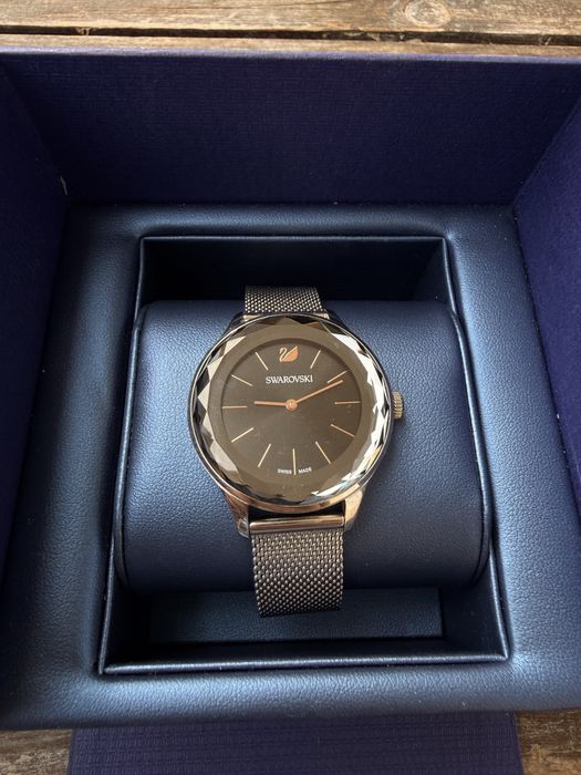 Swarovski дамски часовник
