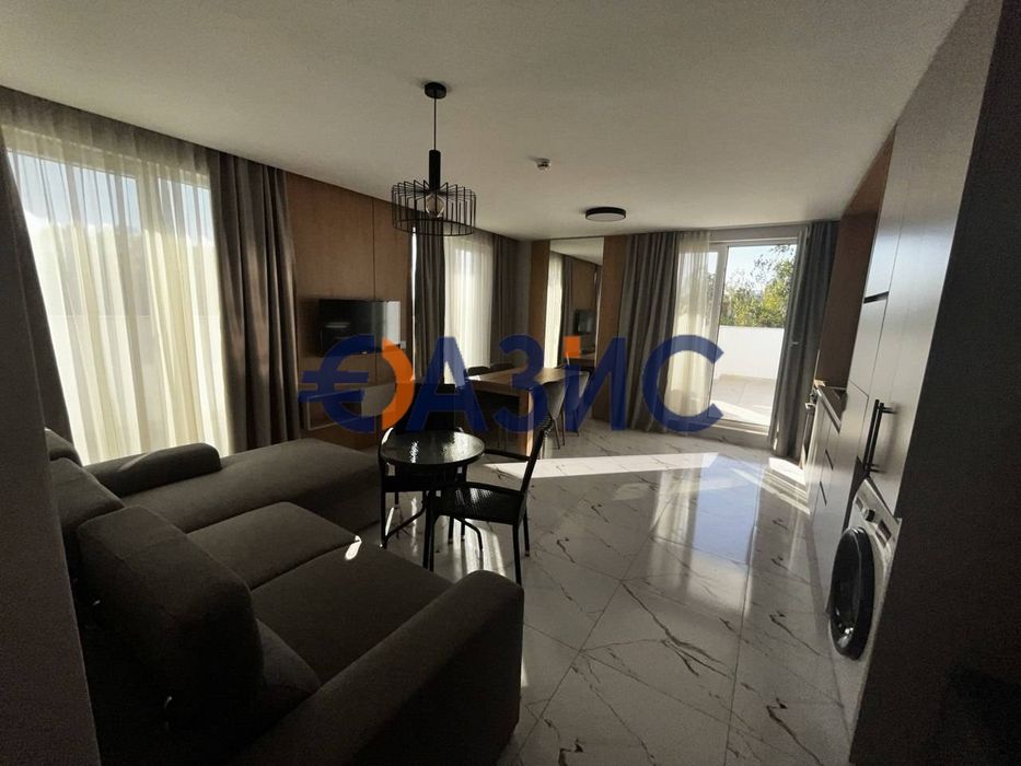 # 33519078 Двустаен апартамент в комплекс Емилия Романа Парк, Слънчев