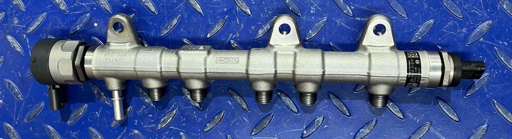 Rampa de injectie BMW 0445214458