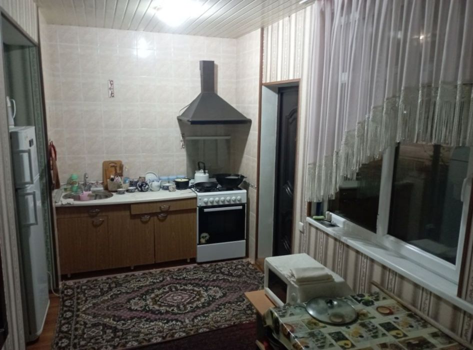 Чиланзар 19квартол продаётся квартира 4/1/4.В доль дороги.Ипотека