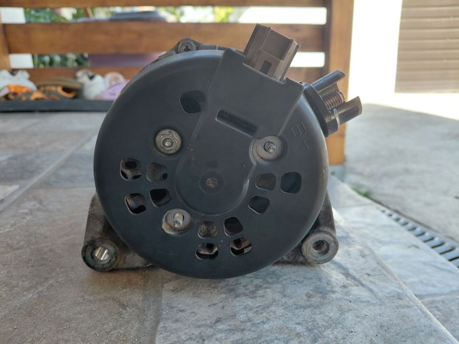 Alternator original Ford Cmax 2009 1.6 diesel  90Cp pentru piese