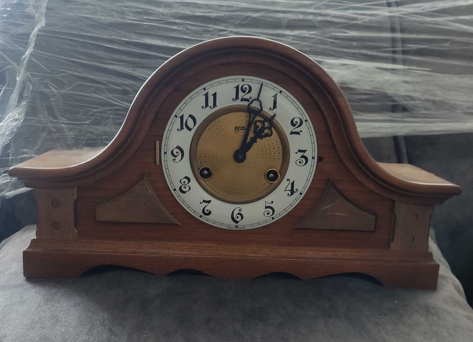 Старинен каминен механичен часовник,тирбушон XIXв-дърво месинг-работещ