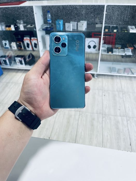 Poxo x 5 pro 8/256 srochna