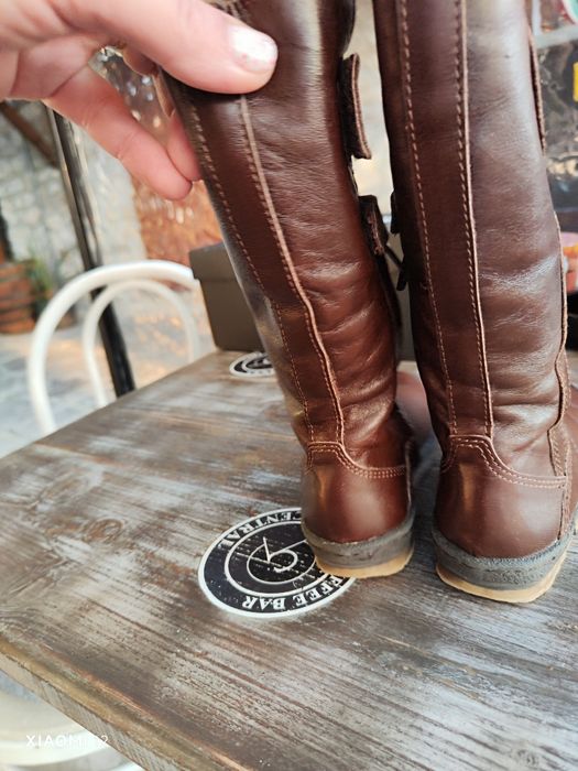 Кожени детски ботушки