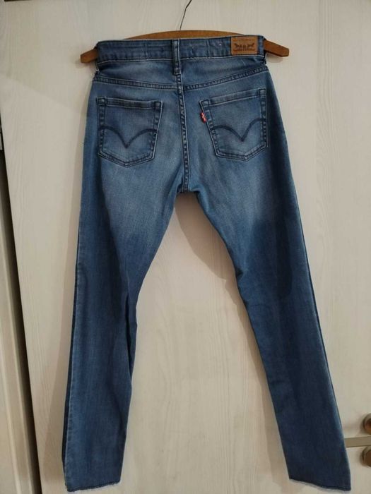 Оригинални слим дънки Levis,Diesel