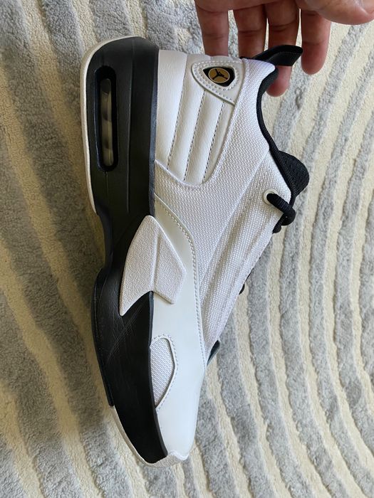 Кроссовки Jordan Max Aura 6
