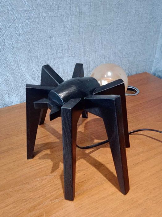 Настольные светильники