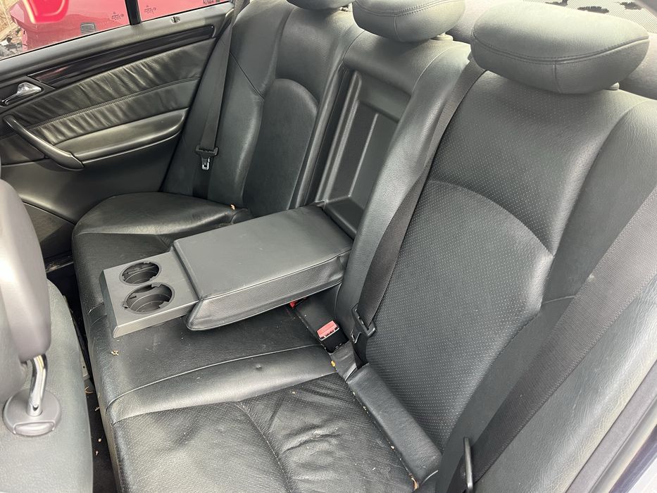 Кожен салон Mercedes W203