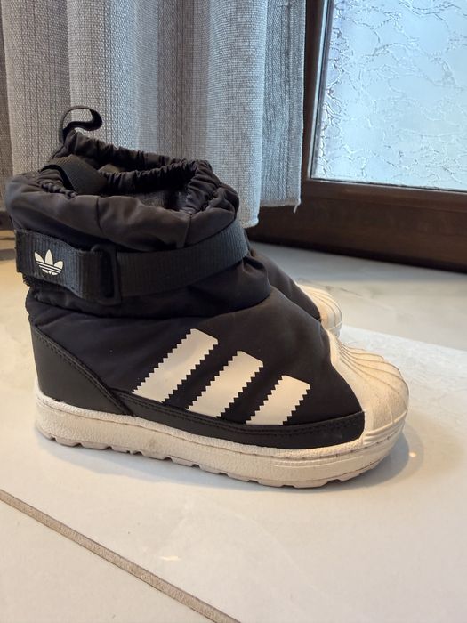 Ботушки Adidas,чисто нови,обути два пъти