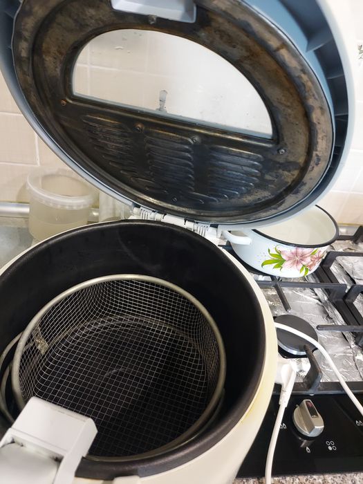 Фритюрница б/у в коробке