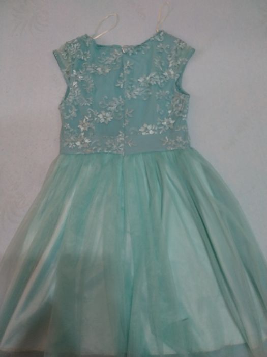 Rochie Ocazie Elegantă Adrom mărimea 40 (L) - Turcoaz / Mentă, cu Tul și Broderie